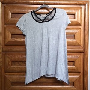 Gray t shirt